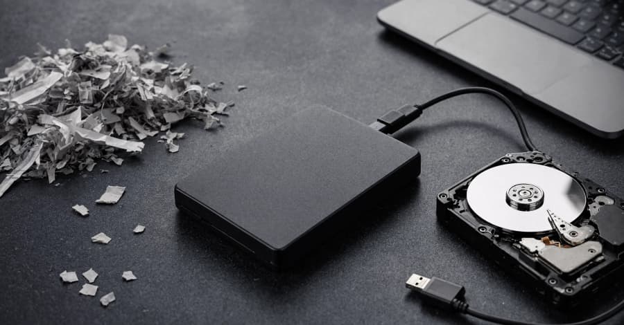 Nueva puerta trasera GigaWiper en Windows combina borrado de disco, ransomware falso y spyware.