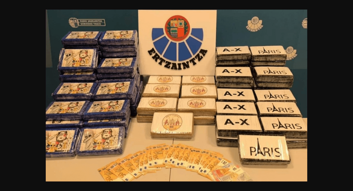 Dos grandes remolques ocultaban 352 kilos de cocaína en el Caribe.