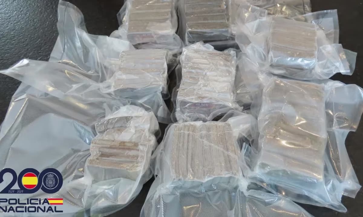 Detienen a un narcotraficante francés que organizaba despachos de drogas desde Barcelona