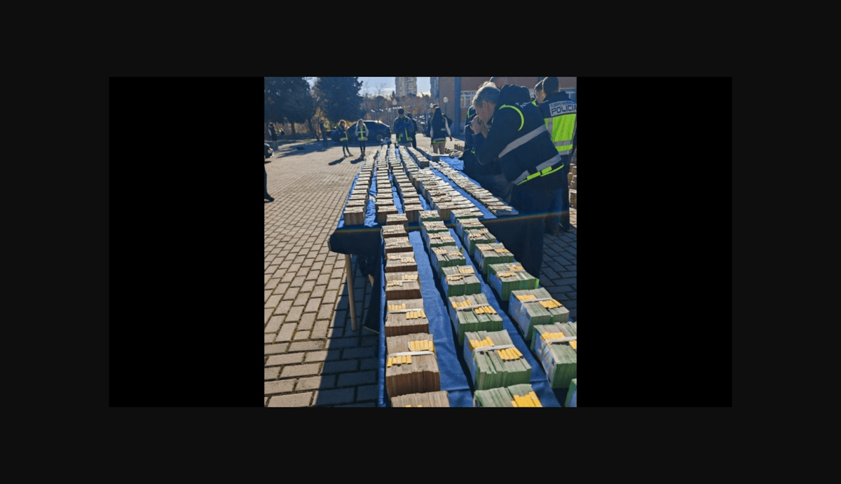 Liberación del Borbón, del joyero y del décimo séptimo arrestado por el narcosubmarino.